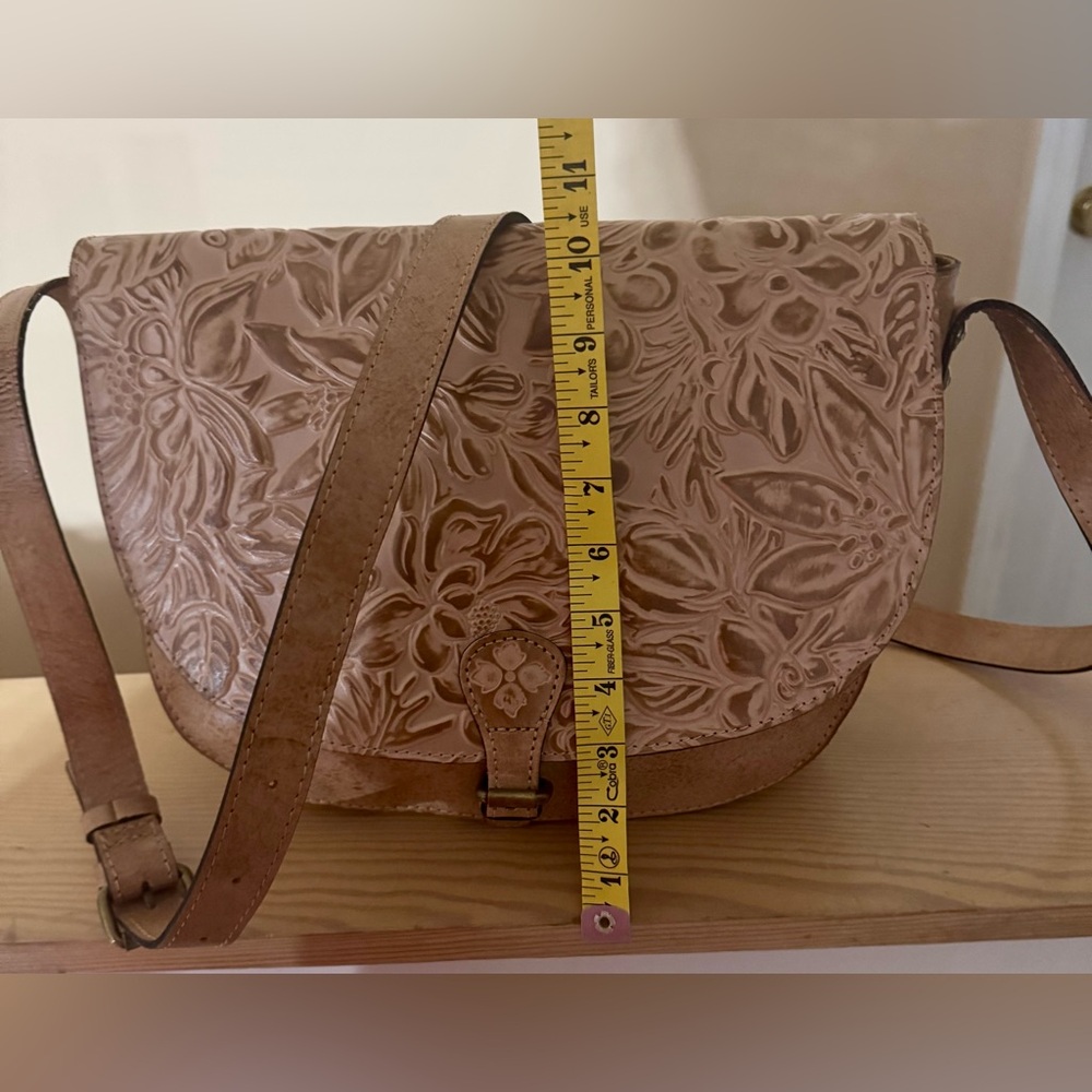 Patricia Nash Natural Tooled Rosolini Leather Saddle Bag-NEW - Picture 3 of 16